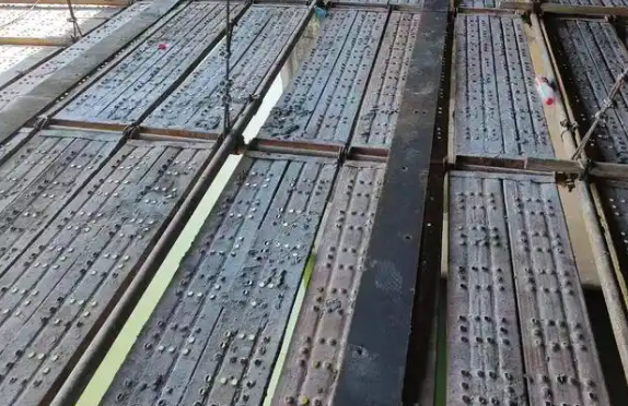 碳纤维加固在木结构方面的作用有哪些？